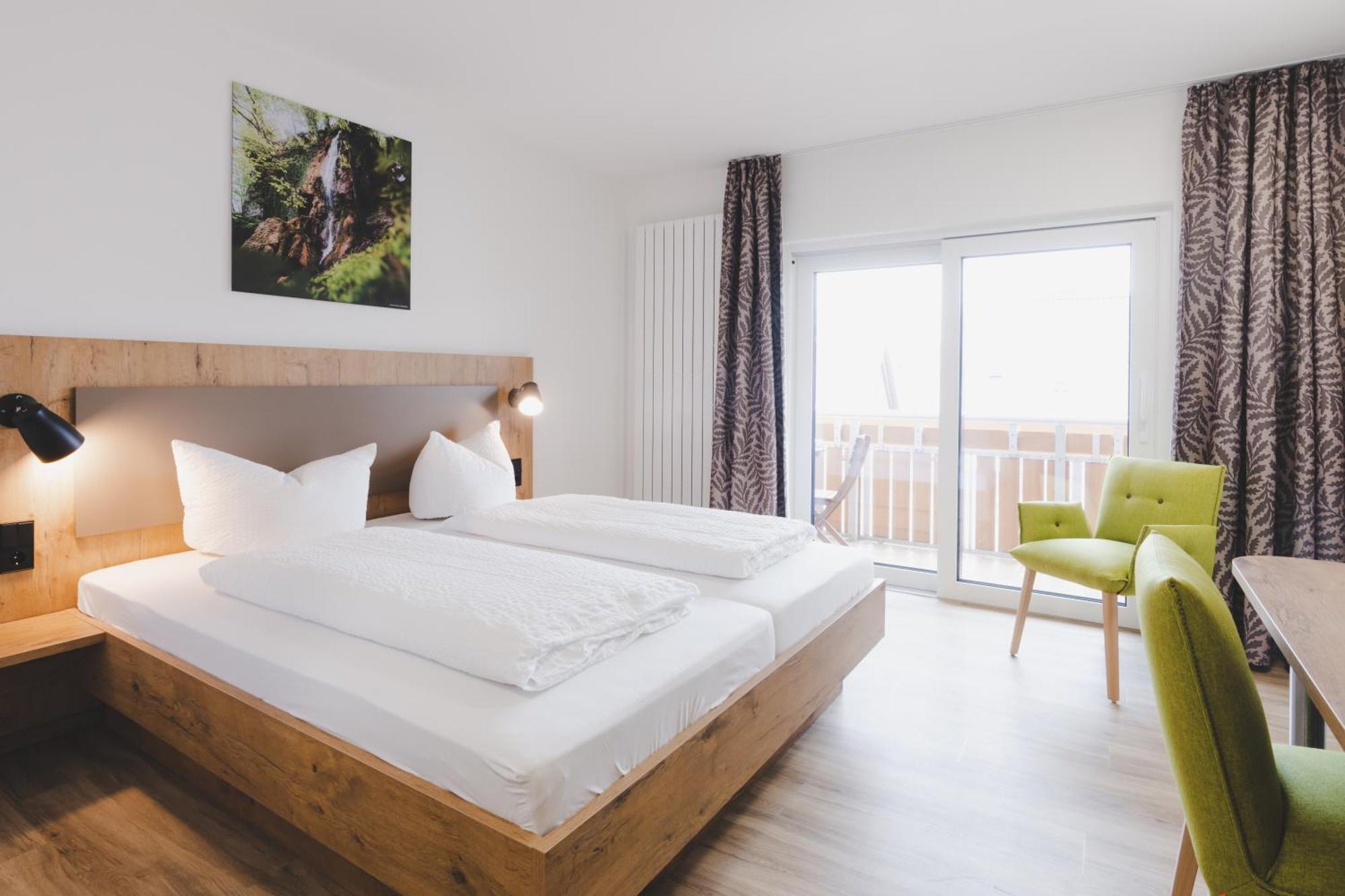 Hotel Gasthof Roessle Westerheim Buitenkant foto