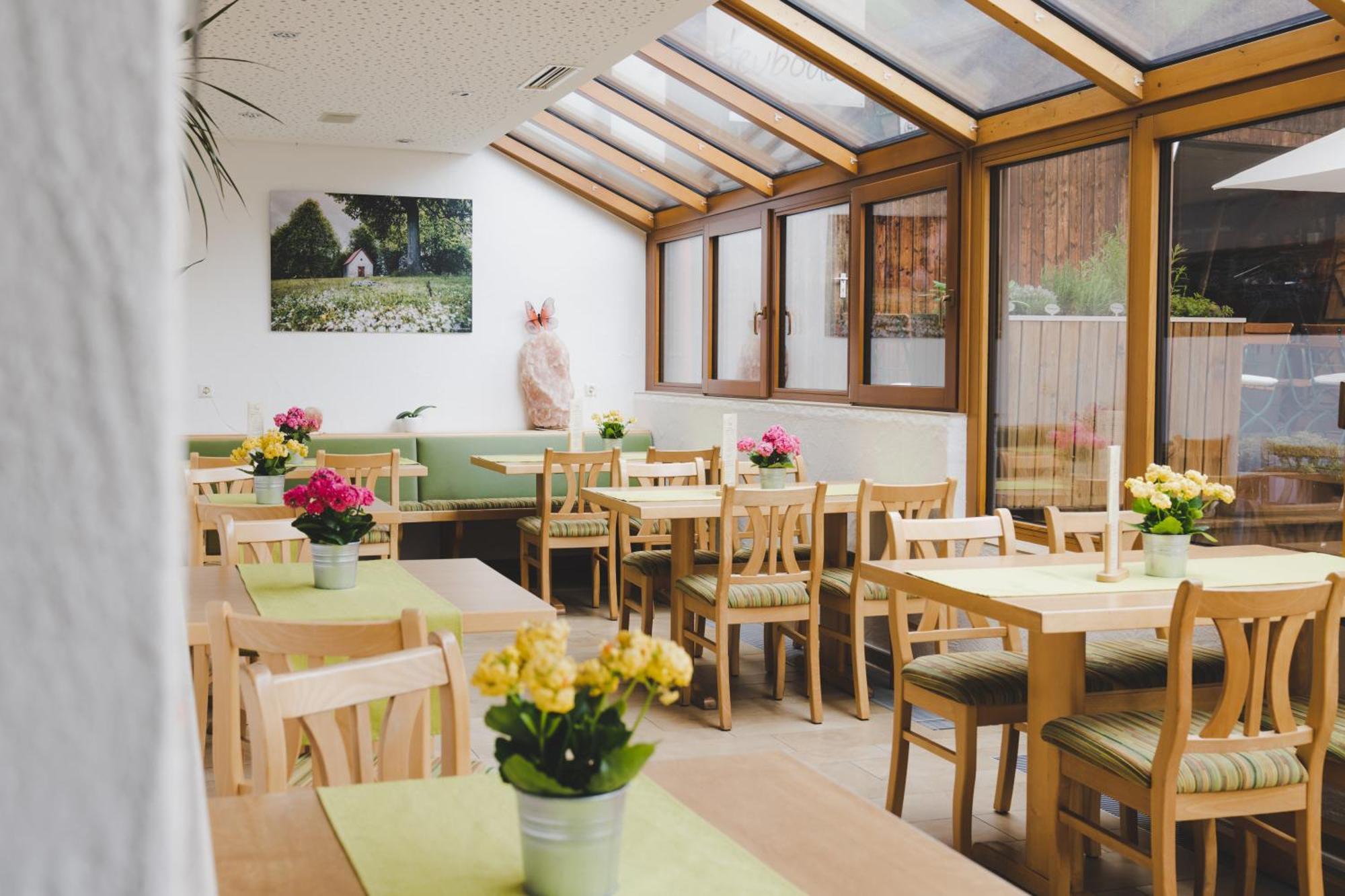 Hotel Gasthof Roessle Westerheim Buitenkant foto